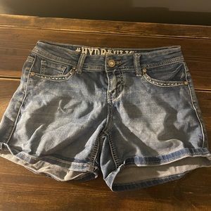 #Hydraulic daily low rose shorts